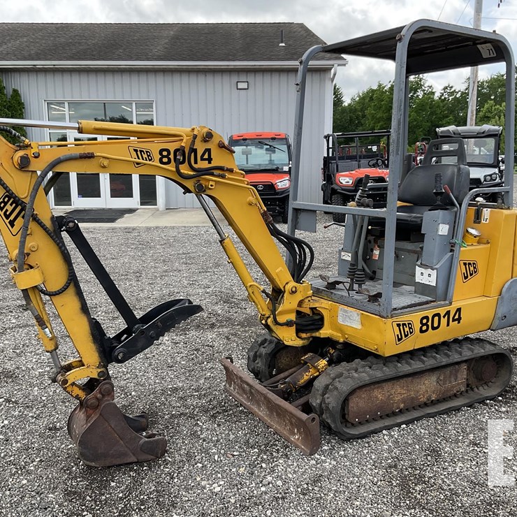 JCB 8014