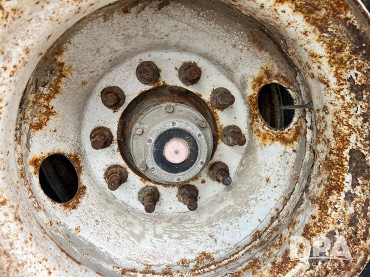 2013-neville-tender-trailer-image-27