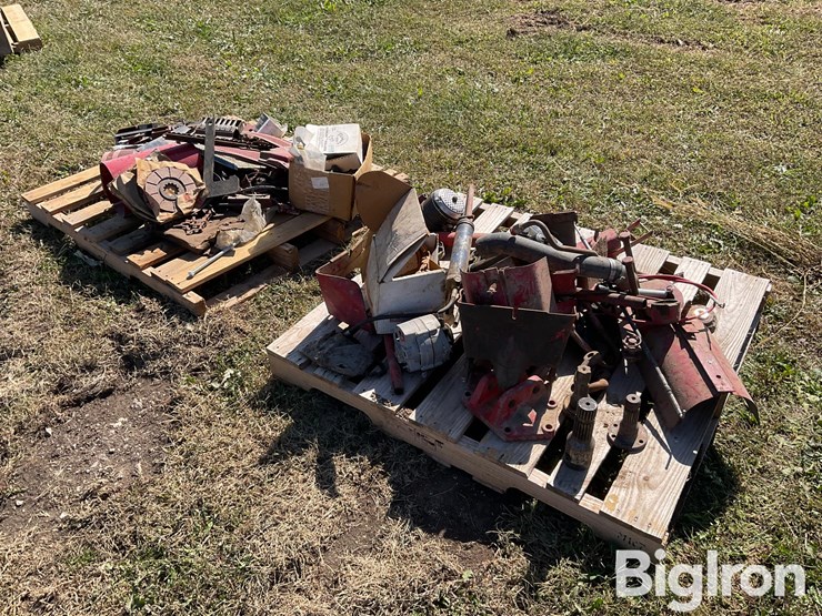 two-pallets-of-misc-tractor-parts-image-1