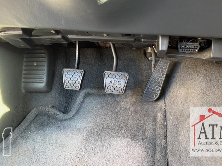 1997-chevrolet-camaro-z28-image-19