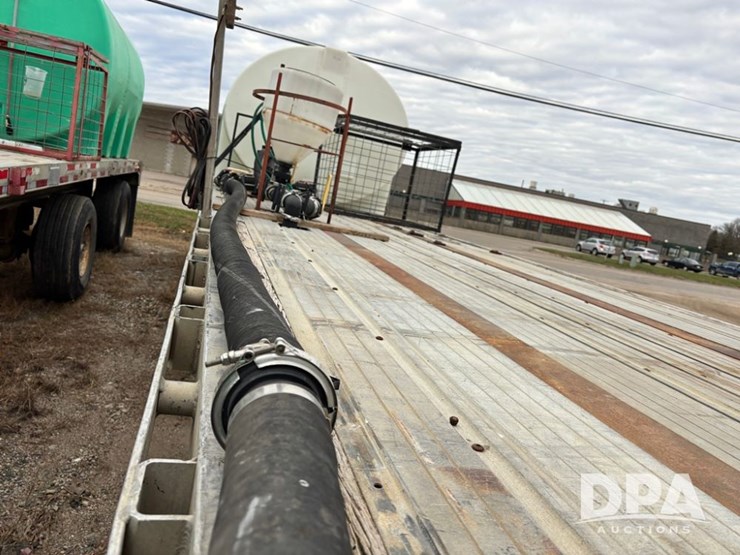 1994-great-dane-trailer-image-16