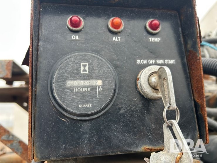 2014-neville-tender-trailer-image-16