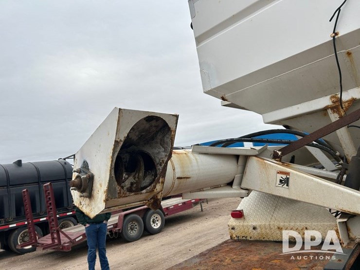 2014-neville-tender-trailer-image-29