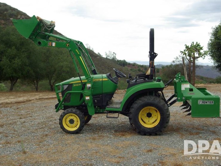 john-deere-2032r-image-4