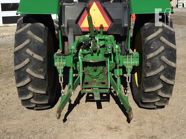 2014-john-deere-5045e-image-8