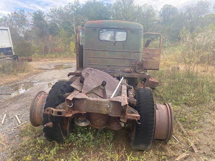 #71-•-1949-mack-tractor-image-4