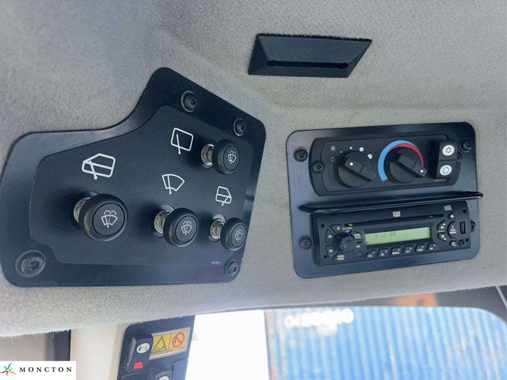 2011-caterpillar-140m-image-25