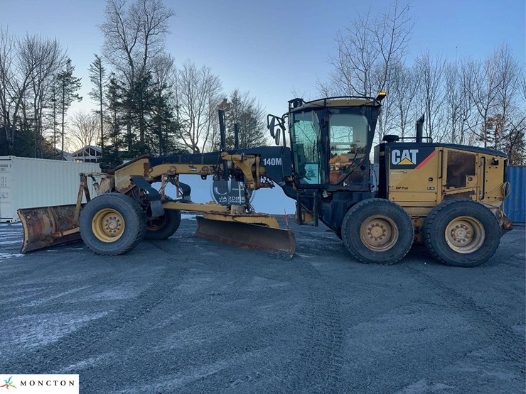 2011-caterpillar-140m-image-8