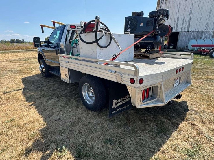 2015-ford-f350-xlt-image-5