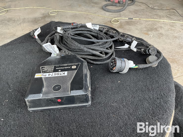 john-deere-m-image-6