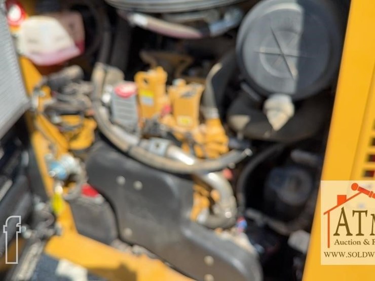 2023-caterpillar-289d3-image-33