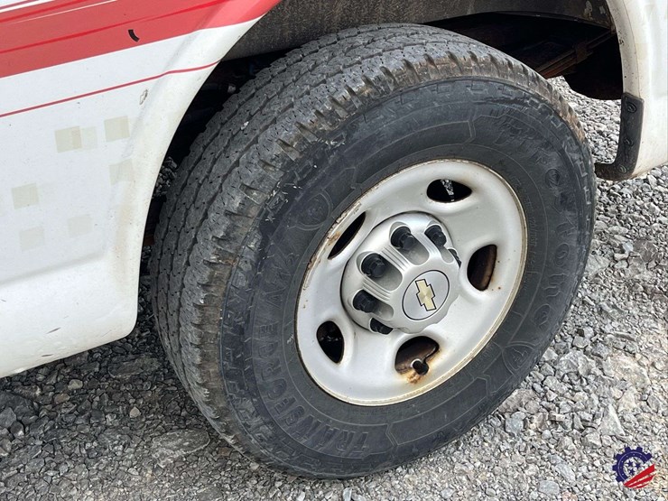 2012-chevrolet-express-van-image-8