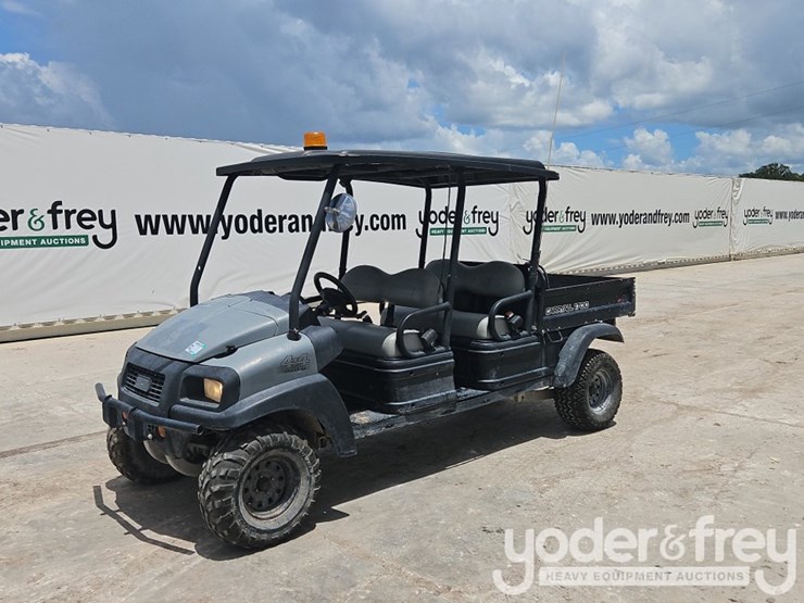 2020-club-car-carryall-1700-image-1