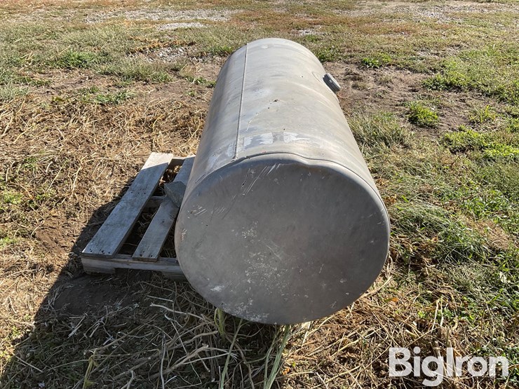 1991-freightliner-140-gal-fuel-tank-image-6