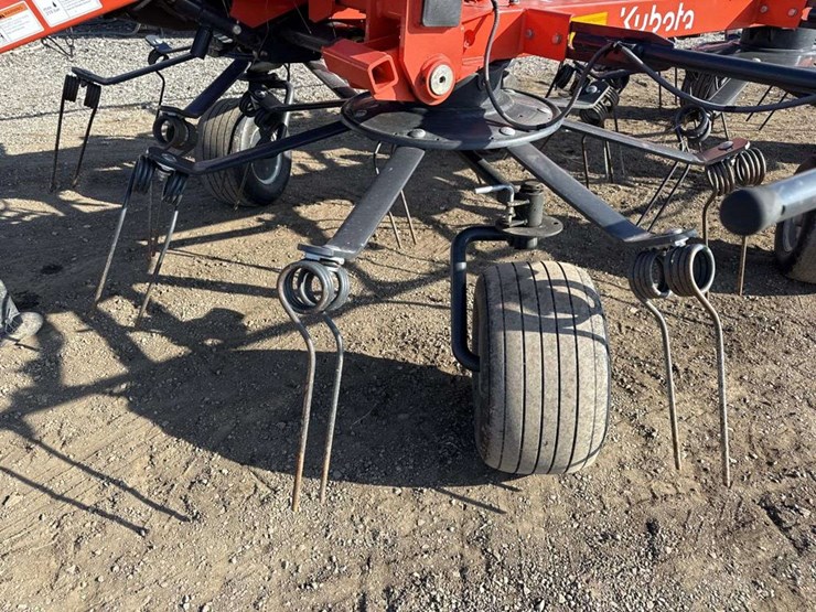 kubota-te6583t-image-9