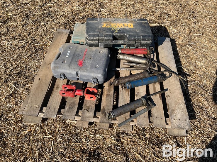 cordless-tools-/grease-gun-pallet-image-8