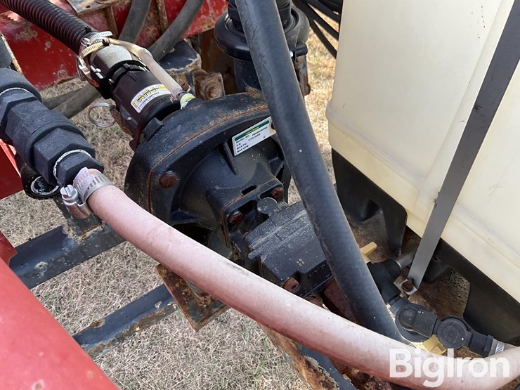 case-ih-2800-image-16