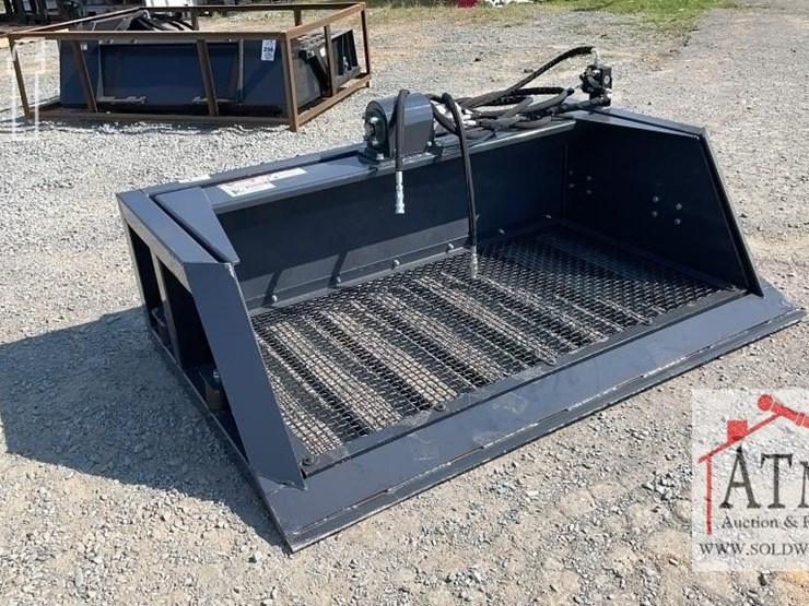 new-wolverine-screening-bucket---skidsteer-attach-image-2