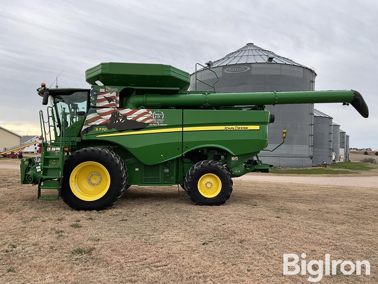 2020-john-deere-s770-image-8