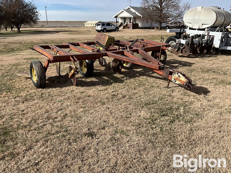 bush-hog-bh-18-plow-sweep-image-3