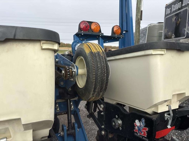 kinsey-3000-planter-image-23