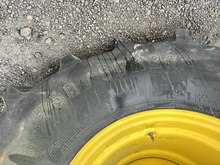 2013-john-deere-s670-image-45