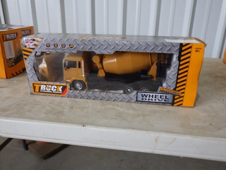 remote-control-mixer-truck-toy-image-1
