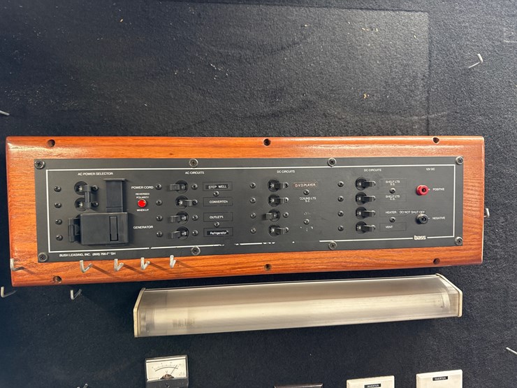 #140-•-2008-hino-snap-on-box-truck-image-13