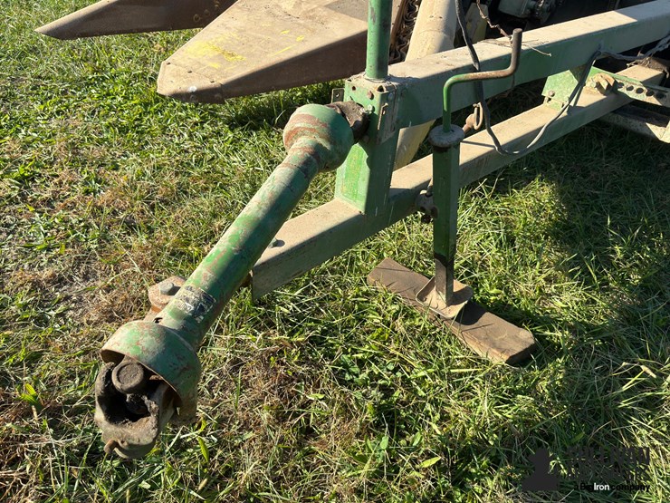 john-deere-38-image-9