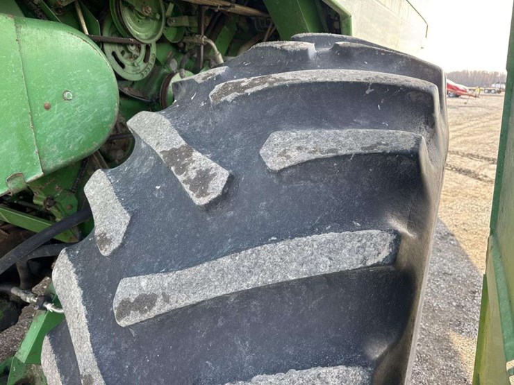 john-deere-9400-image-10