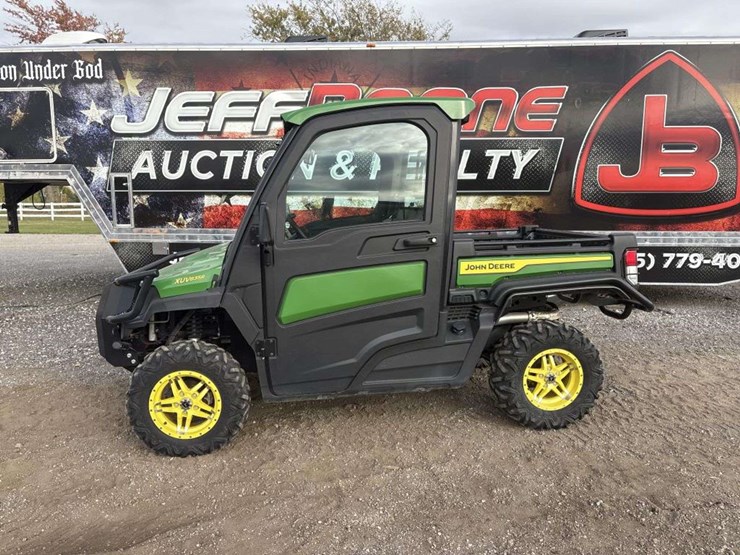 john-deere-gator-image-2
