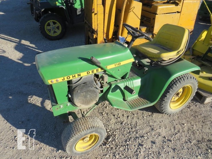 john-deere-110-image-2