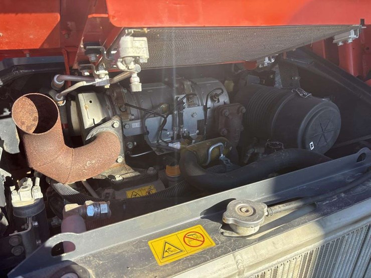 kubota-svl65-2-image-21