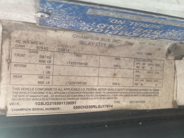 #53-•-2009-chevy-minibus-image-5