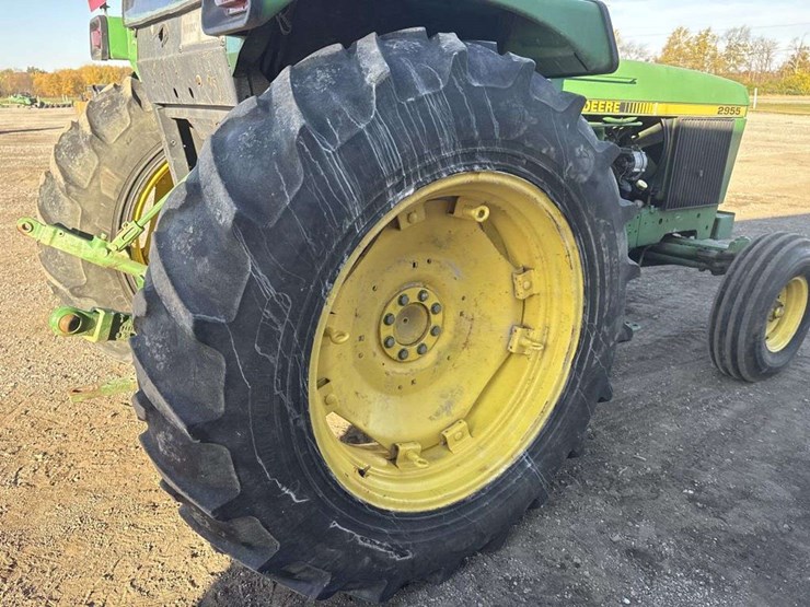 john-deere-2955-image-9