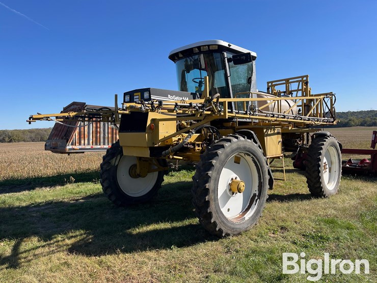 ag-chem-rogator-664-image-1