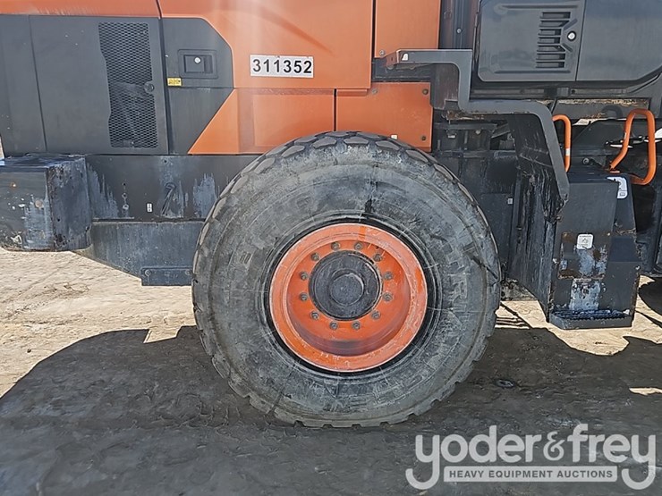 doosan-dl220-image-8