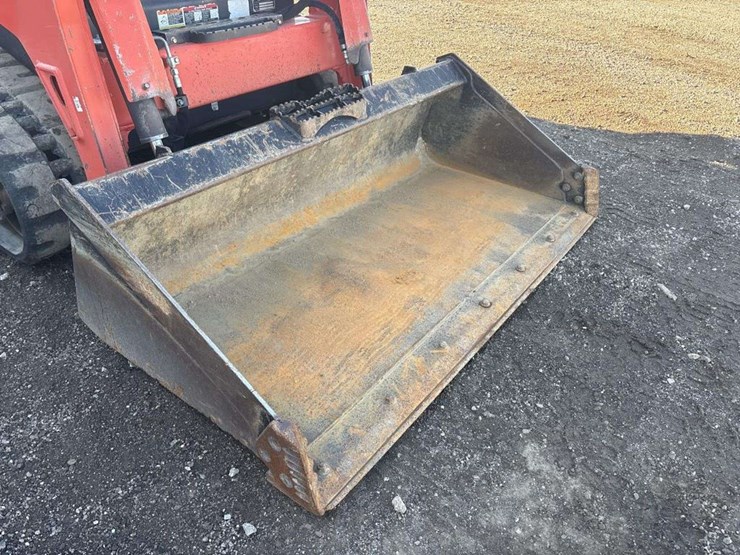 kubota-svl65-2-image-38