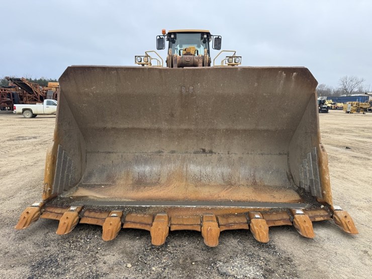 2010-caterpillar-988h-image-8