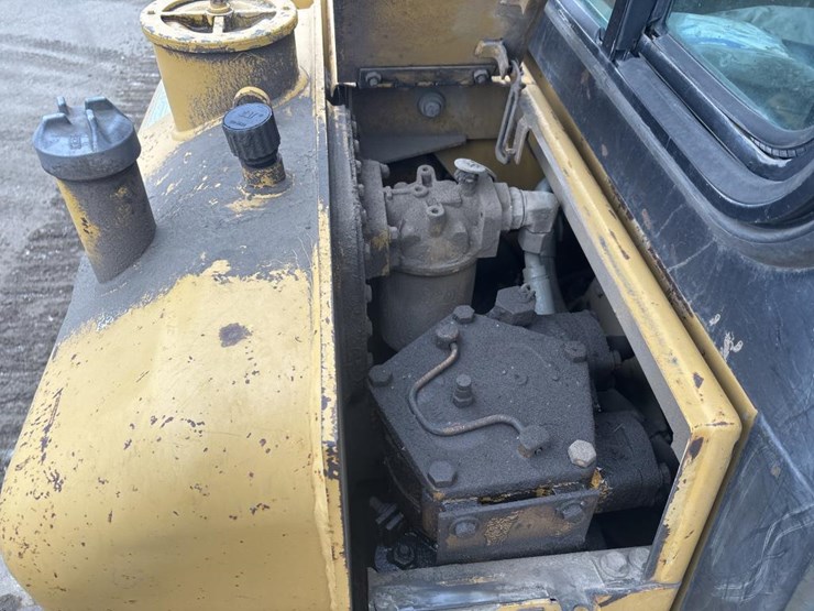 2001-caterpillar-d6r-lgp-image-26