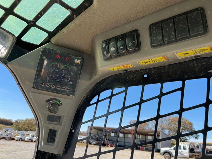 2019-caterpillar-289d3-image-13