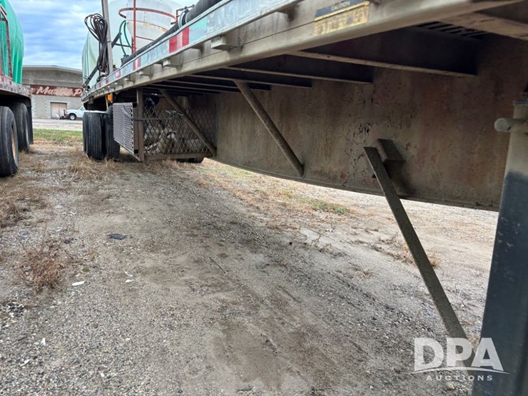 1994-great-dane-trailer-image-15