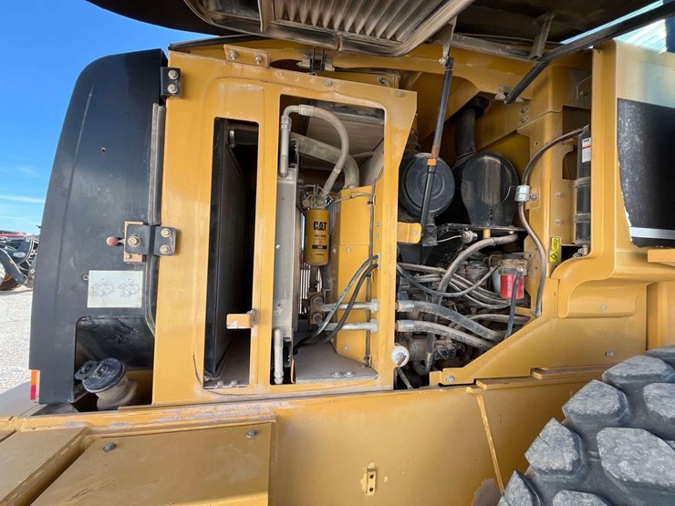 2005-caterpillar-928g-image-8