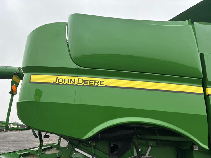 2013-john-deere-s670-image-16