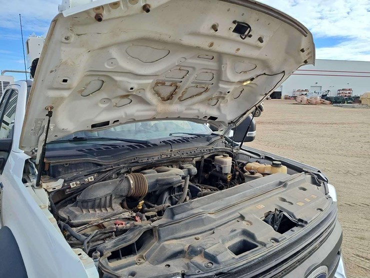 2018-ford-f550-image-13