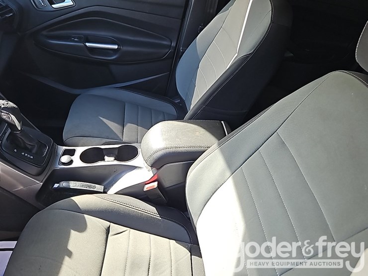 2016-ford-escape-image-22