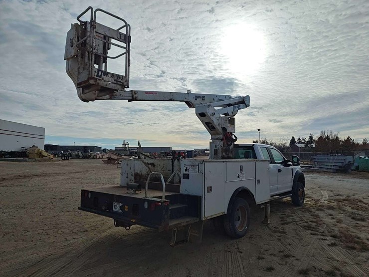 2017-ford-f550-image-3