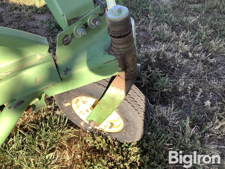 john-deere-212-image-18