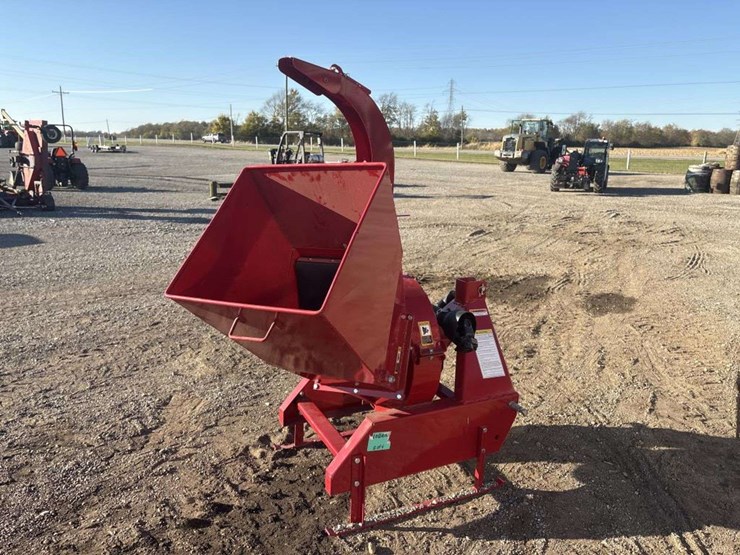 tar-river-implements-bwc-040ec-wood-chipper-image-3