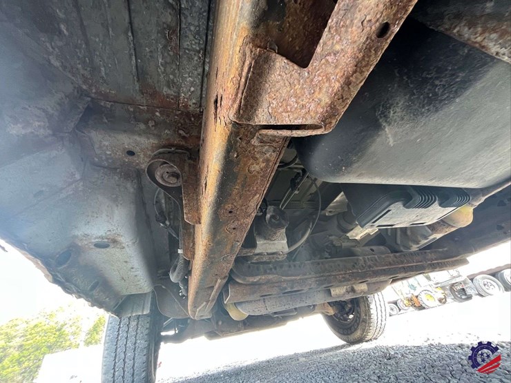 2012-chevrolet-express-van-image-20